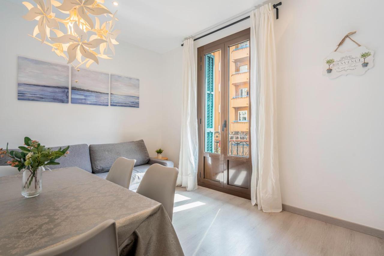 Sagrada Familia C&D Lovely Apartment Barcellona Esterno foto