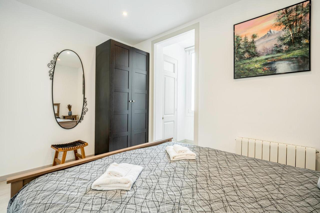 Sagrada Familia C&D Lovely Apartment Barcellona Esterno foto